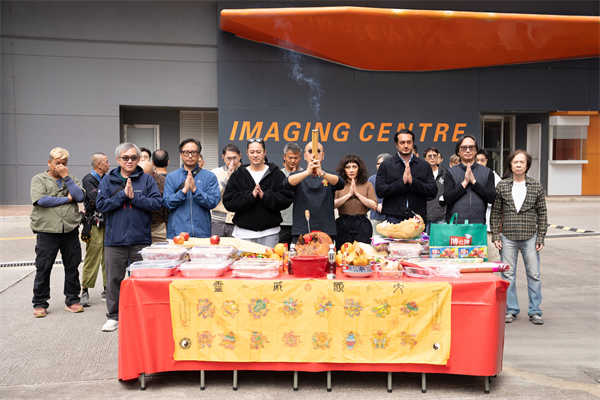 何超Iman武训9个月《拾荒法师2》开机 监制陈子聪：港产武